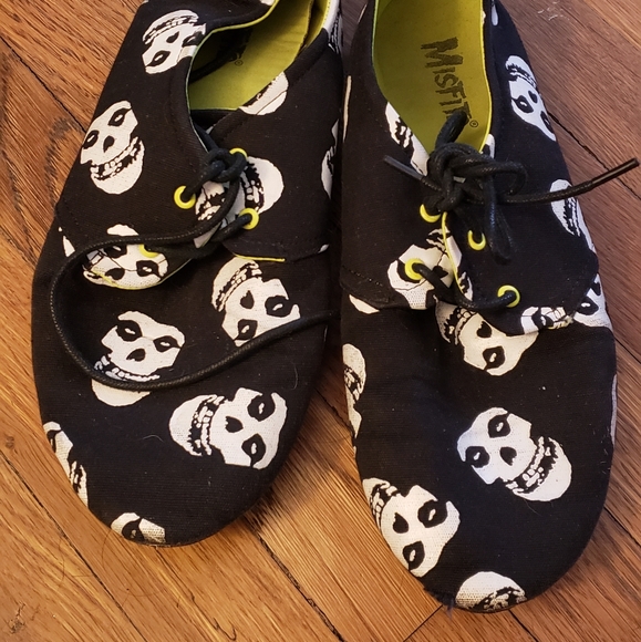 Iron Fist Shoes - Iron Fist Misfits Crimson Skull flat loafers
